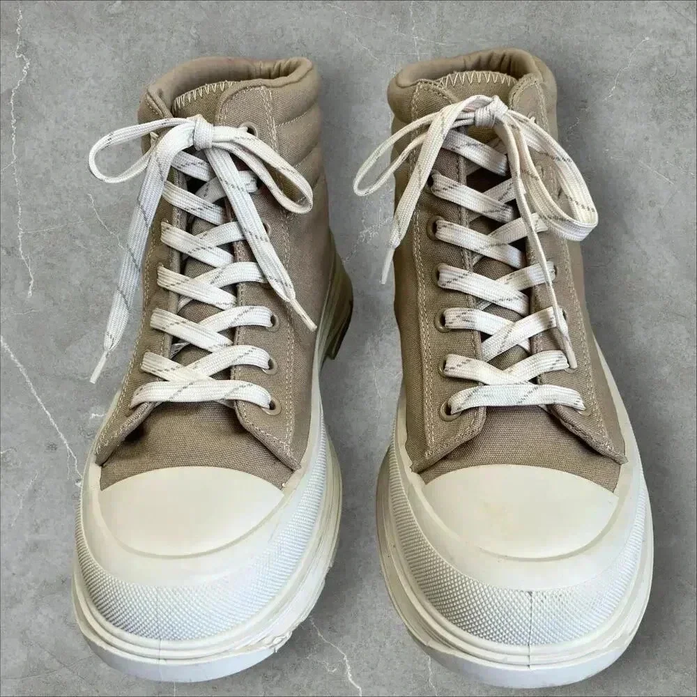 MIA Ace Canvas Lace Up High Top Sneakers Ankle Shoes Women Size 8M Sand Lug Sole - Picture 3 of 15